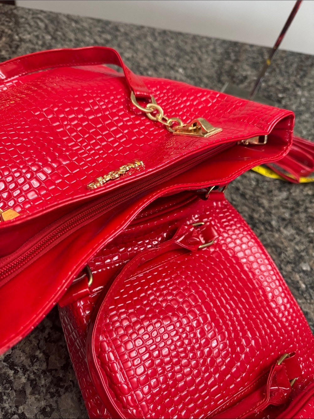 Mei & ge Shiny Red Croc-Embossed Tote & Satchel Set NEW - Picture 10 of 10